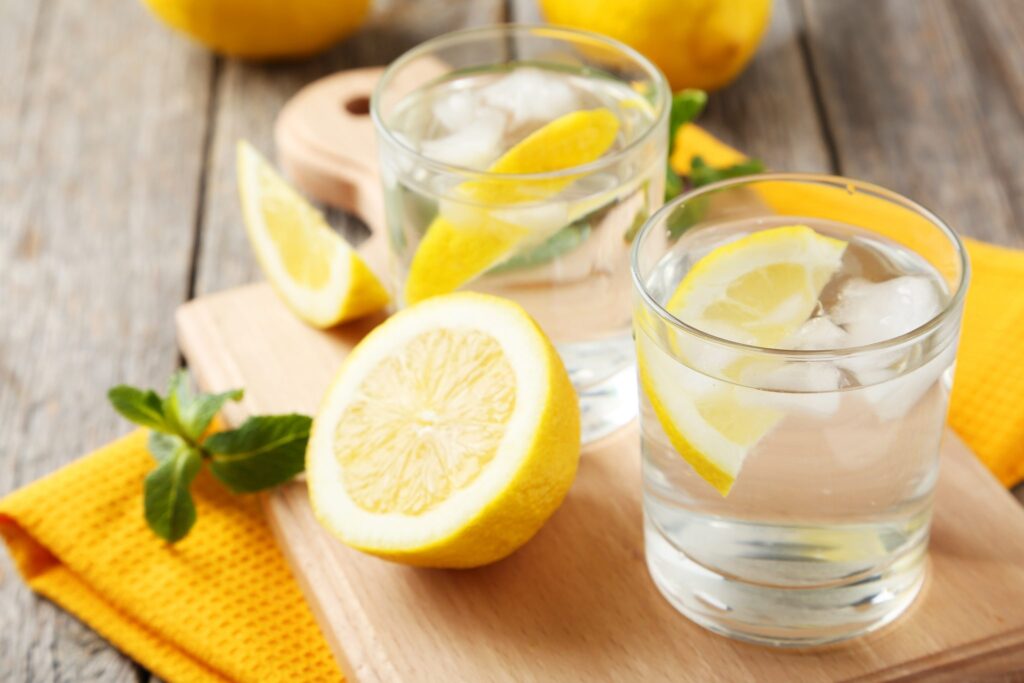 Acqua e limone.