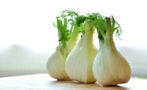 Cosa contiene il finocchio crudo?