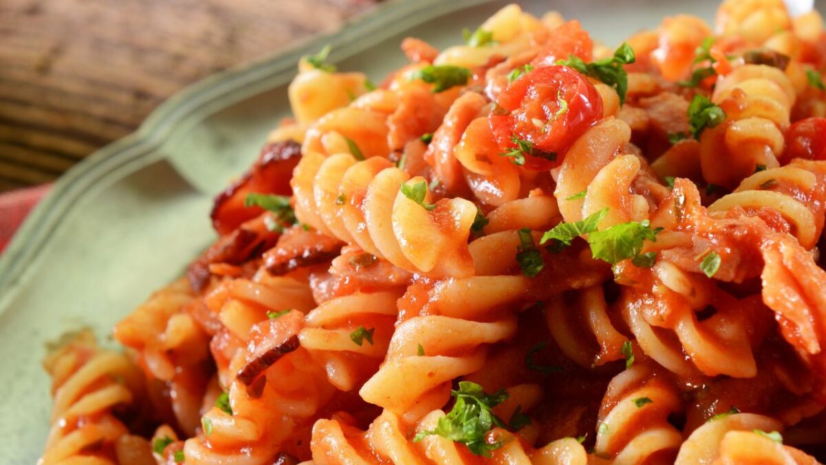 Pasta ben cotta o al dente? Ecco come è meglio cuocerla per tenere