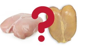 Petto di pollo dal colore giallo o bianco? Ecco le principali differenze e come sceglierlo correttamente