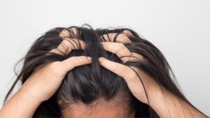 Ecco cosa succede ai tuoi capelli quando non li lavi per una settimana: incredibile!
