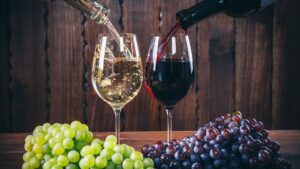 Vino rosso o bianco: ecco svelato quale fa più male alla salute