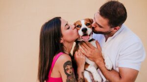 Baci a Fido: scopri se il tuo cane ama davvero le tue effusioni