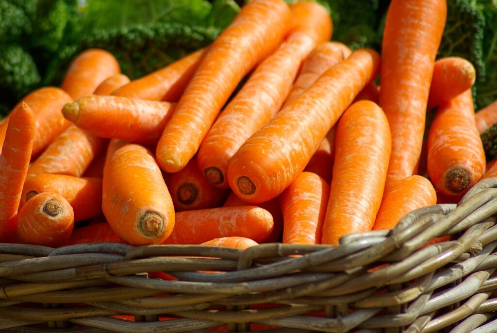 Cosa succede al tuo corpo se mangi carote crude.