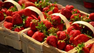 Fragole: Attenzione, è tra i frutti più contaminati dai pesticidi! Ecco cosa devi sapere