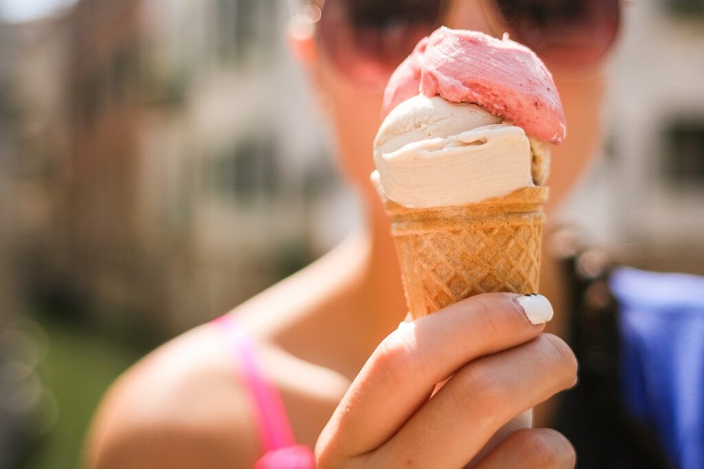 Perché hai sete dopo aver mangiato il gelato.