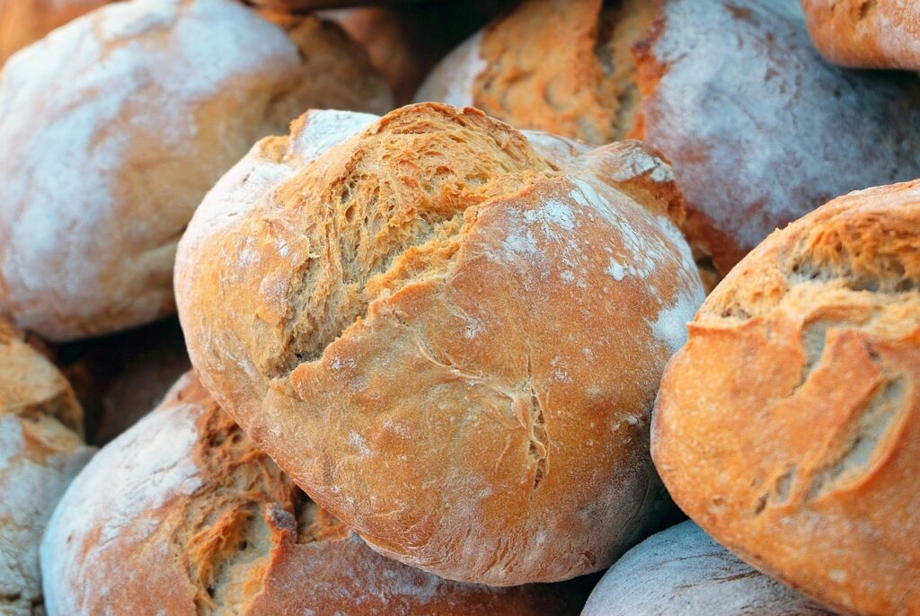 Scopri cosa ti succede se mangi pane ogni giorno: i benefici e gli effetti indesiderati