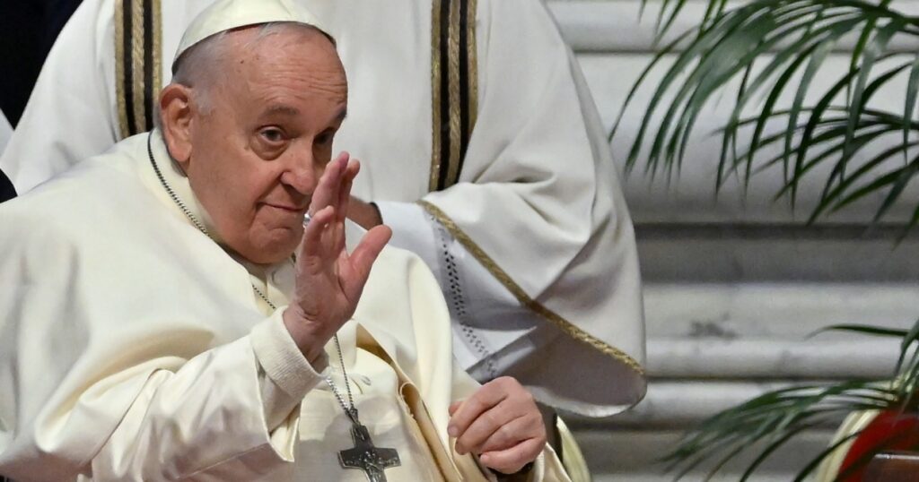 Papa Francesco non parteciperà alla Via Crucis.