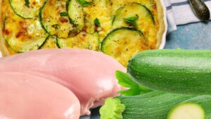 Petto di pollo con zucchine gratinati al forno: Il sapore sorprendente per una cena perfetta
