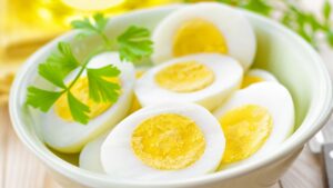 Quante uova mangiare al giorno senza correre rischi per la salute?