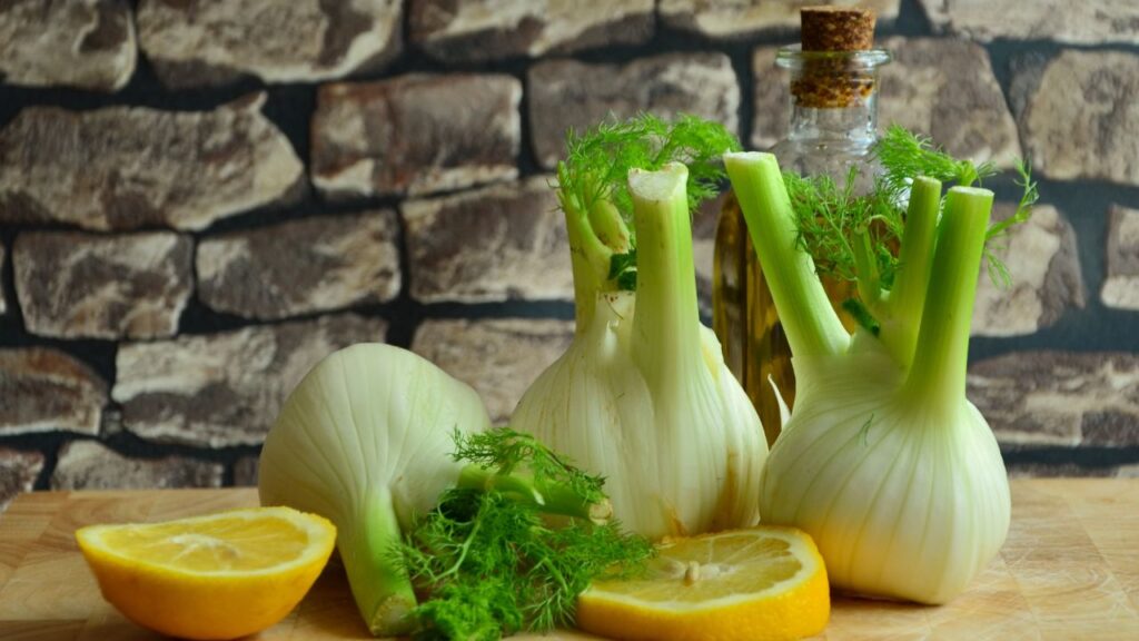 Riscopri la freschezza: l’insalata di finocchi come semplice delizia per il pranzo