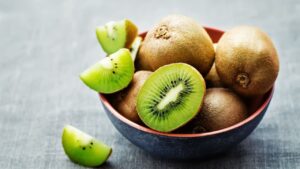 Come fare maturare velocemente i kiwi acerbi