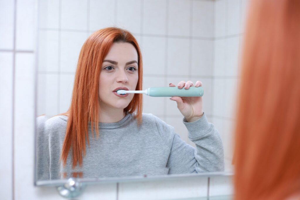 ogni quanto cambiare lo spazzolino da denti