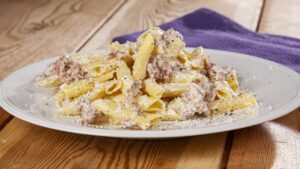 Pasta alla Norcina: storia e ricetta tradizionale della delizia umbra