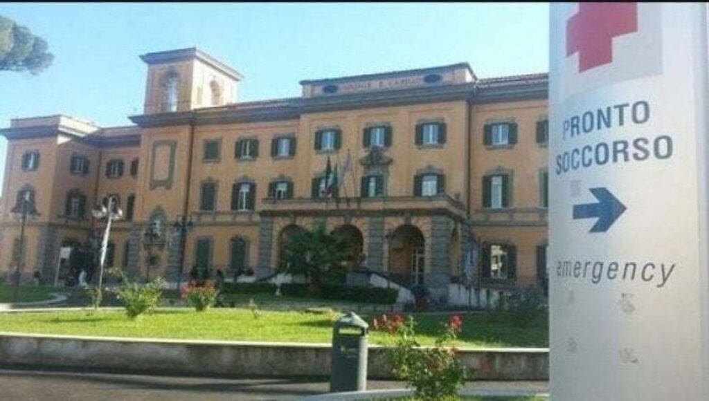 Ha mal di testa, per il medico sono cervicali ma muore per un aneurisma