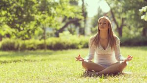 Come migliorare la salute mentale con la meditazione: una guida per principianti