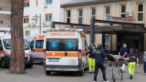 Va al Pronto Soccorso e scopre versamento ematico al cuore, salvato dai medici