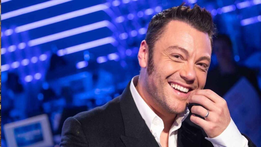 Tiziano Ferro dovrà subire un intervento delicato, l’annuncio su Instagram