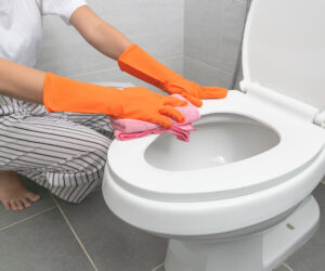 Come pulire il wc: i segreti per un bagno sempre perfetto