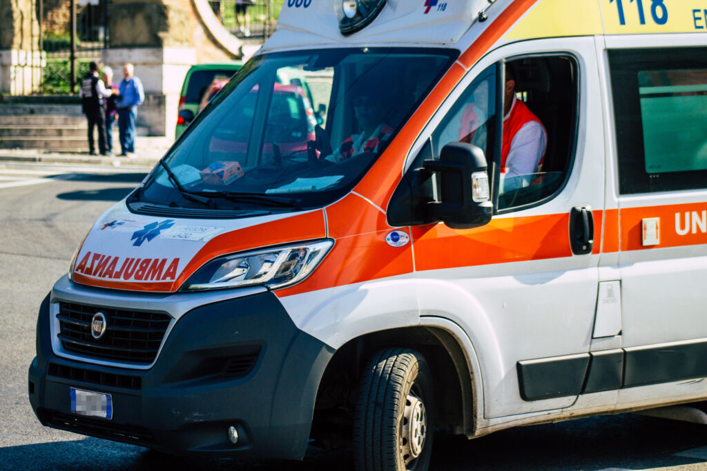 12enne trovata senza vita dal padre. Era stata al pronto soccorso e poi dimessa