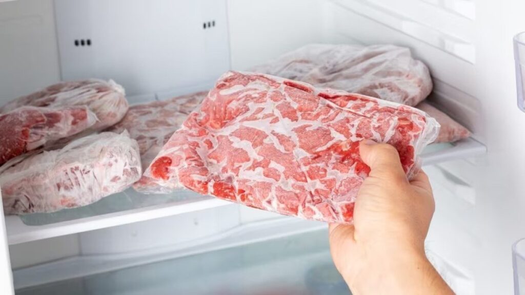 La carne scongelata si può rimettere nel freezer?