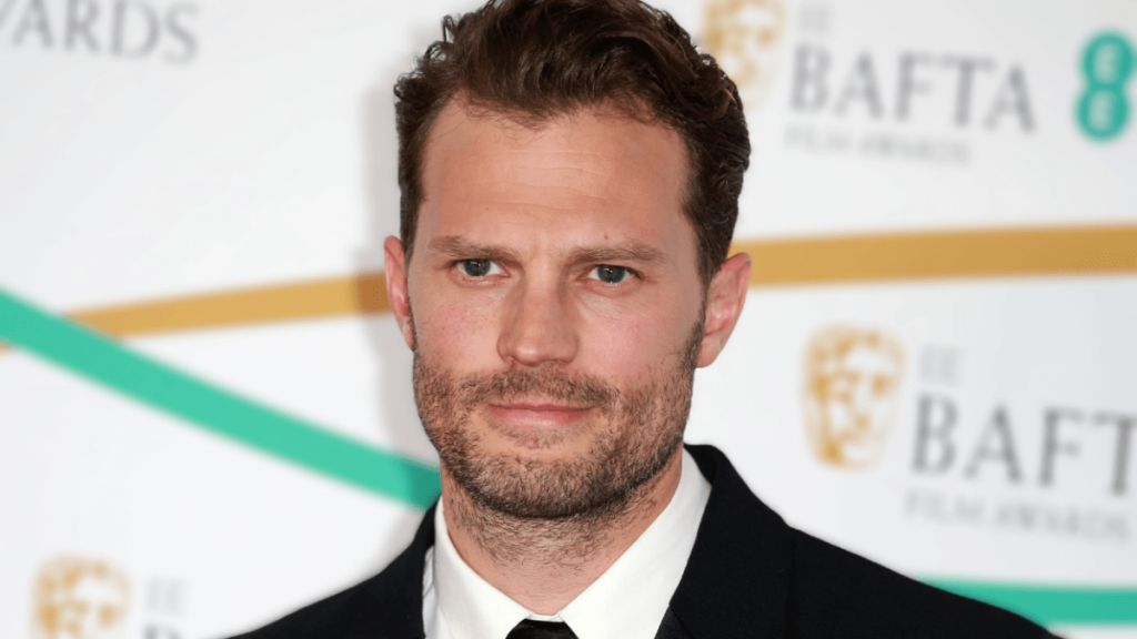 Jamie Dornan, attore di 50 sfumature, ricoverato d’urgenza