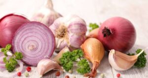 Perché aglio e cipolla sono antibiotici naturali?