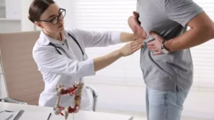 Quali sono i primi sintomi del cancro allo stomaco?