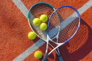 I benefici del tennis per la salute fisica e il benessere psicologico