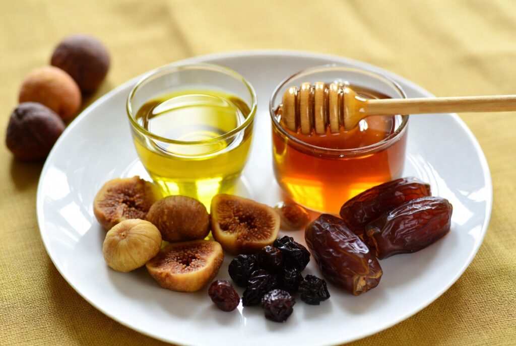 Dai fichi secchi all’olio d’oliva: i cibi che aiutano contro il cancro