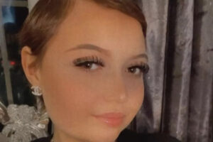 Leucemia a 15 anni, mamma a 19: la storia di una giovane donna che dà speranza