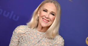 L’attrice Catherine O’Hara conviveva con un’anomalia rarissima