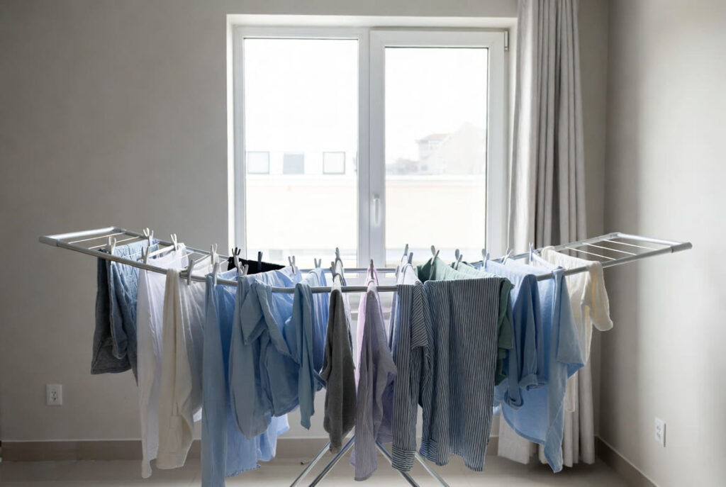 Asciughi i panni in casa? Ecco cosa succede alla tua salute
