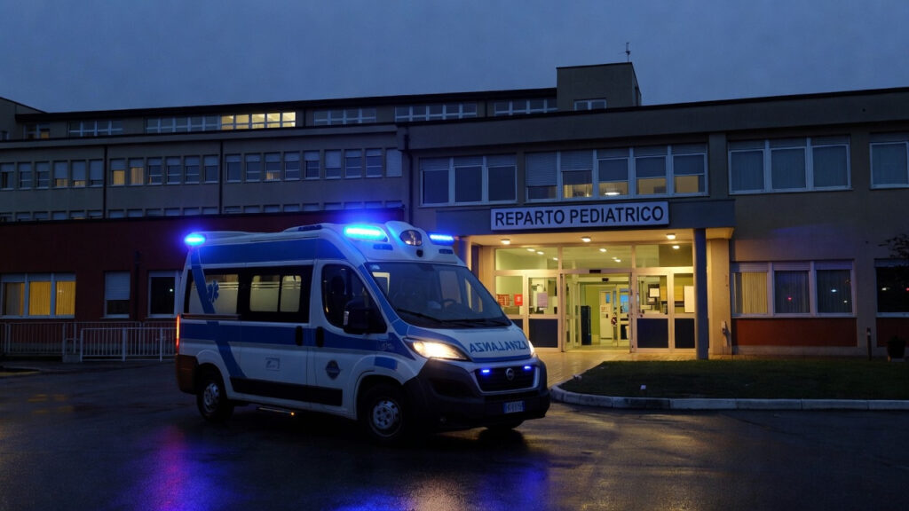 12enne in terapia a Padova per malaria: la corsa in ospedale dopo giorni di febbre