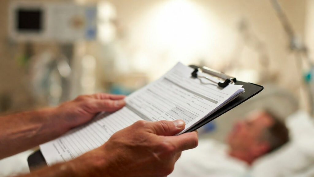 Tumore alla prostata: 6 segnali urinari da non ignorare dopo i 50 anni