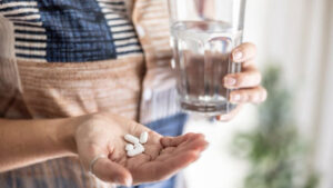 Pressione alta e insufficienza renale: un nuovo farmaco riduce anche i danni ai reni