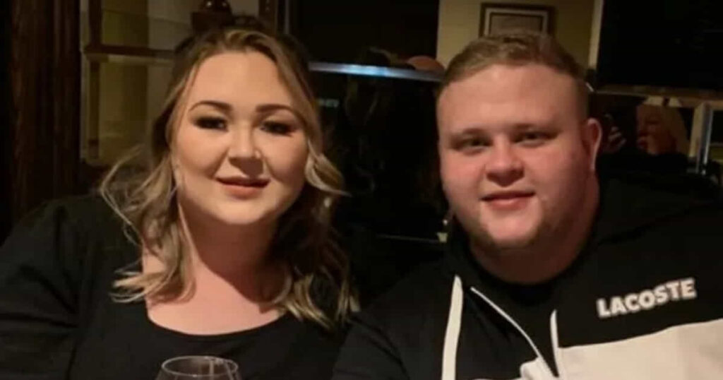 I sintomi scambiati per colon irritabile, poi la scoperta: la storia di Sophie, morta a 29 anni